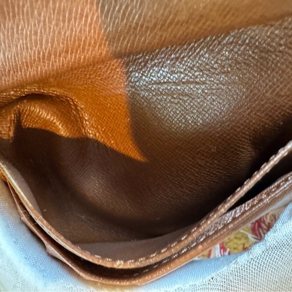 Louis Vuitton Monogram Porte Monnaie Billets Viennois Bifold Wallet - Picture 12 of 17